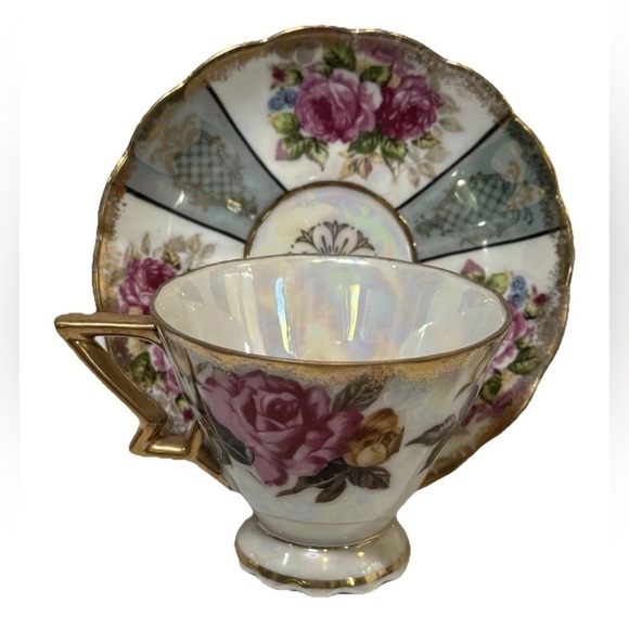 Vintage LM ROYAL HALSEY Very Fine China Tea
Cup & Saucer Opalescent Pink - Picture 1 of 9